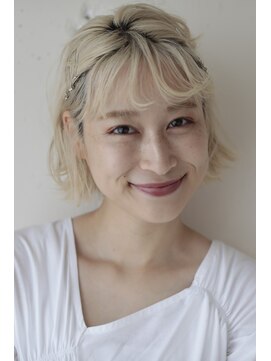 リガナッツ 十条店(Riganuts) [riganuts 十条店]ホワイティカラー×外はねボブ