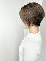 アヴァンス 神戸元町店(AVANCE.)&nbsp;ハイグレードカット　白髪ぼかしハイライト　透明感