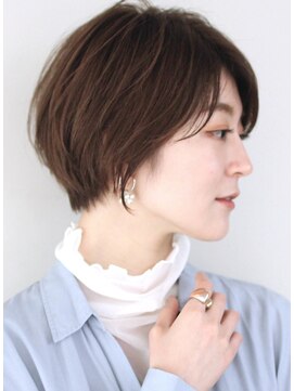 サーカス バイ ビュートリアム 青山(CIRCUS by BEAUTRIUM) 大人可愛い 耳かけショート ショート くびれショート