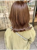 くびれ外ハネ×アッシュベージュ