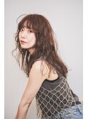 ロングパーマスタイルとろみベージュカラー