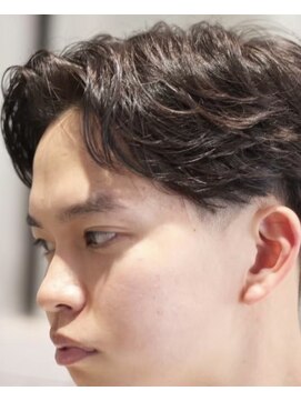 キングスマン トーキョー 国分寺(KINGSMAN TOKYO) アップバング/ツーブロック/スキンフェード[国分寺/国分寺駅]