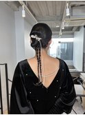秋冬のお呼ばれヘア◎艶髪シニヨンリボンアレンジ