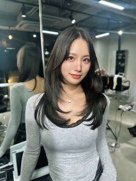 ザシェノンウメダ(THA CHAINON UMEDA) イメチェン/ピンクベージュ/アンブレラカラー/前髪/心斎橋