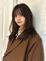 ヨーク(YOKE)&nbsp;【YOKE】ミディアムレイヤーモカブラウン顔周りカット前髪
