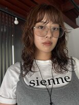 シロ(Shiro) ミディアムレイヤー×ルーズパーマ