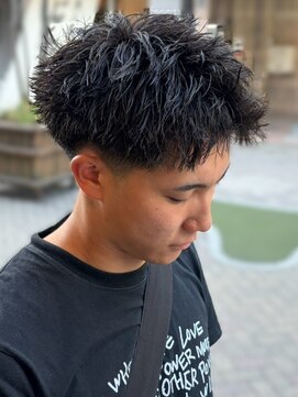 リット 天文館店(Lit.) スパーキーショート ツイストパーマ アップバング 20代