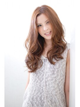 エルフォ(elfo) elfoオススメ☆巻き髪風パーマのロングスタイル