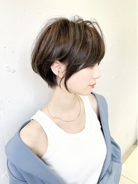 ヴェイン 渋谷(vain) クールショート/ハンサムショート/グレージュ/前下がりショート