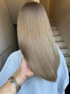 テテ(TETE) ミルクティーベージュ長堀橋×心斎橋