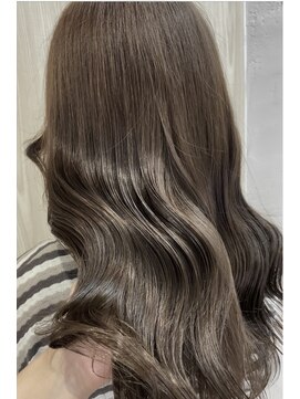 イーハトーヴヘアー(Yehatov) 【アッシュベージュ】×セミロング