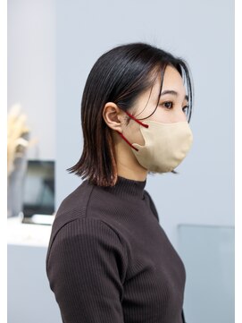 ノード(NODO) インナーレッドカラーの切りっぱなしボブ