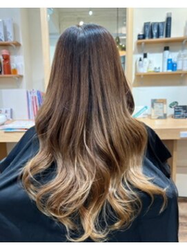 オクト(octo) 白髪ぼかしハイライト