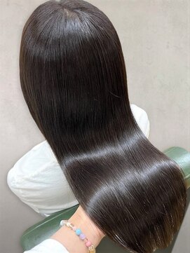 アドラーブル ココロ 新潟(adorable CoCoLo) 20代30代40代髪質改善酸熱トリートメント艶感ストレート