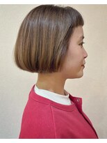 モフ(moff) 前髪短めぱっつんボブ