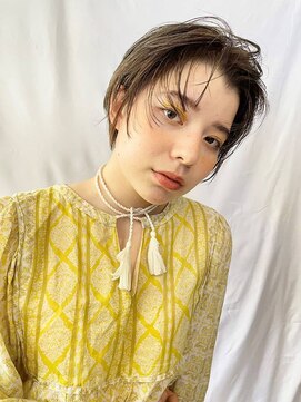 ソヨン なんば(SOYON) 20代30代40代センターパート×フレンチショート１