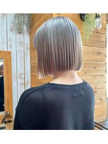 ラナン(Ranun)&nbsp;シルバー艶髪ボブ