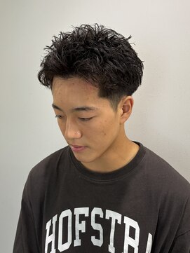 フライ 東通り店(Frei) スパイキーショート×ピンパーマ