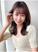 20代小顔に見える!くびれレイヤー × アッシュブラウン