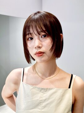 ヒュー 広島(HEW) 顔周りボブ