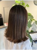 毛先ワンカール×艶感ナチュラルミディチェリーブラウン