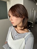アム(amu) レイヤーカット/顔まわりカット/くびれミディアム/前髪カット