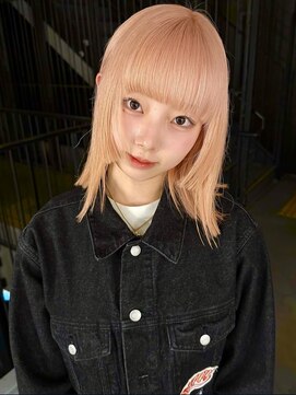 ノエ 心斎橋(Noe) ピンクベージュ ダブルカラー ブリーチ 顔まわりカット【LIRA】