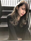 大人グレージュハイライトインナーカラー