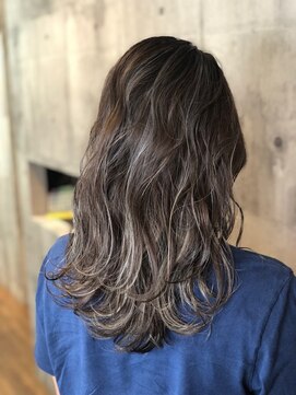 アズビー(azBBB) 【佐賀/azBBB】外国人風W3Dカラー×波巻スタイル