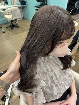 リーホリエ(Lee Horie) 【Rie】ブリーチなしグレージュカラー