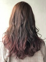 ヘアーデザイン ディードット ウル(D. ulu)&nbsp;アッシュ×ボルドーのグラデーションカラー