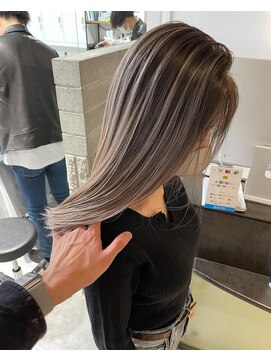 タオ 河原町(Tao) グレーバレイヤージュ