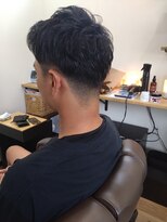 ユニ ヘアサロン イシグロ(yuni HAIRSALON ishiguro) ツーブロック刈り上げアップバング