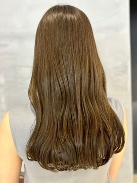 エミュ 伏見 国際センター(emu) 韓国風ロング/ゆる巻き/オリーブベージュ/美髪/ヨシンモリ/伏見