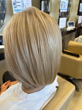 ヘアショップエヌアンドエー 久喜 栗橋店(hairshop N&A) ブリーチオンカラー Wカラー/ブロンド/ボブディ/レイヤーカット