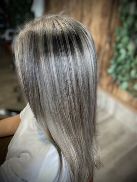 フェニーチェ アヴァンティ インターナショナルヘアサロン(fenice avanti) 3Dメッシュオンカラー