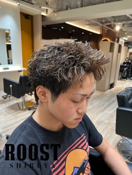 ルースト 渋谷店(ROOST) ツイストスパイキーショート