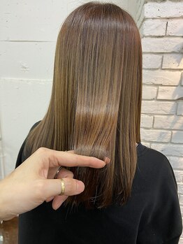 髪の芯から潤いを閉じ込める話題の髪質改善トリートメント◇自分史上最高の美髮へと導きます。