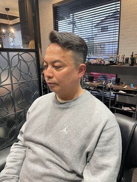 ヒロザバーバー(HIRO THE BARBER) フェード