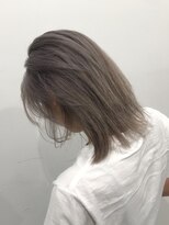 ココ 本八幡(KOKO)&nbsp;黒髪クラゲヘアーオリーブグレー小顔ココアベージュ丸型卵型ボブ