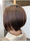 柔らかさのあるボブスタイル