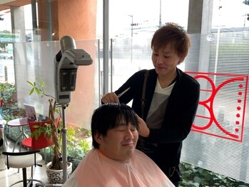 ヘアーポートディー(Hair port Dee)の写真/絶妙なカット技術をご提供◎髪質・根元のクセ・骨格に合わせて緻密に計算されたカット技術にファン多数♪