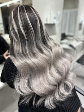 アルマバイロサ(ALMA by ROSA) 海外風シルバーバレイヤージュ/担当:【ギャル仙人】RENTA