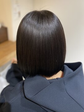 ムニカ 表参道(Munica) 跳ねやすいボブを縮毛矯正でまとまる髪へ♪ダークグレージュ