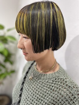 オンカン(onkan) モードボブ/ライトイエローカラー白髪ぼかしハイライト髪質改善