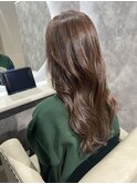 明るめ寒色系ベージュ