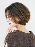 切りっぱなしショート・ボブ/絶壁解消/前髪なし/20代/30代/丸顔