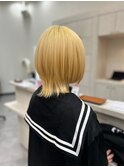 透明感溢れるブロンドボブ　レイヤー/髪質改善Ｔｒ