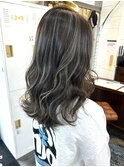 白髪ぼかしハイライト×シルバーベージュ