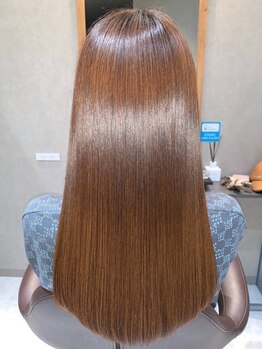 アンドワン(ANDONE)の写真/【回数を重ねるごとに美髪へ◎】白髪ぼかしやカバーもトリートメントと同時進行で綺麗で洗練された色に＊